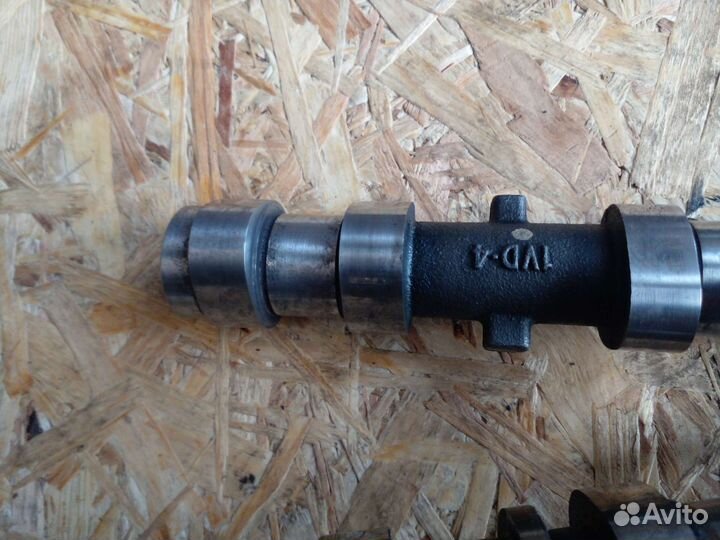 Распредвал 1VD-3 1VD-4 Toyota Land Cruiser 200 4.5