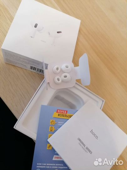 Наушники airpods