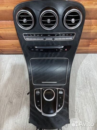 Накладка консоли центральная Mercedes Glc W253 2