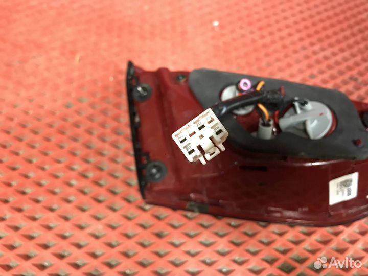 Фонарь правый внутренний Hyundai Solaris 2