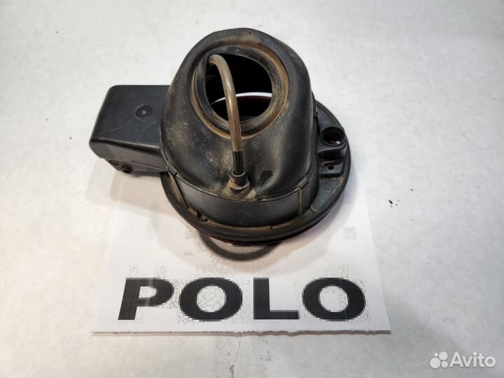 Лючок бензобака volkswagen polo.2011-95