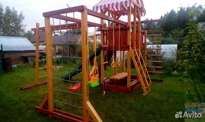 Детская площадка с установкой