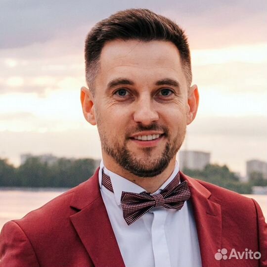 Ведущий Игорь Никитин