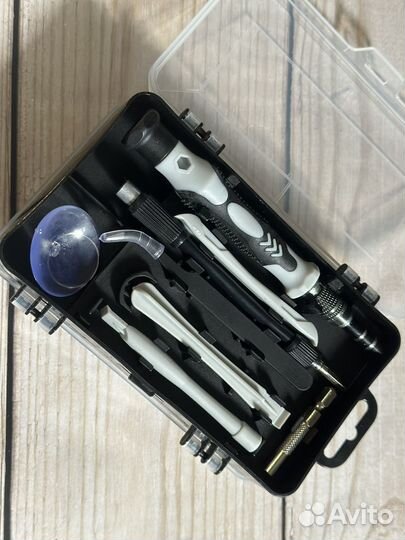 Набор новый отвертки и приспособления