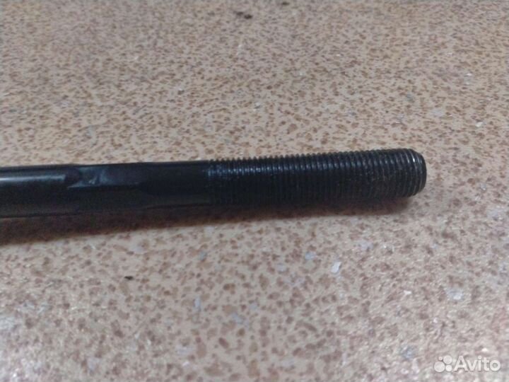 Тяга рулевая правая на VW Passat B3 88г