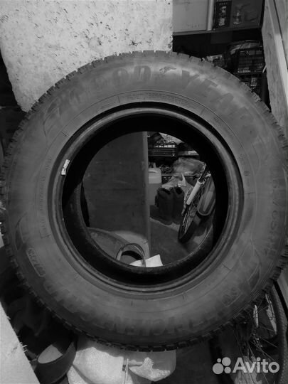 Goodyear EfficientGrip SUV 265/65 R17 112H