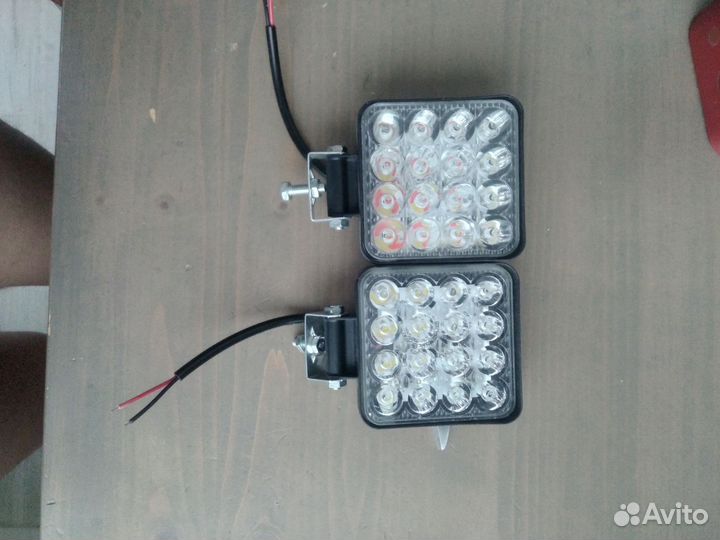 Фанари фсо трёхцветные. Есть режим стробоскоп