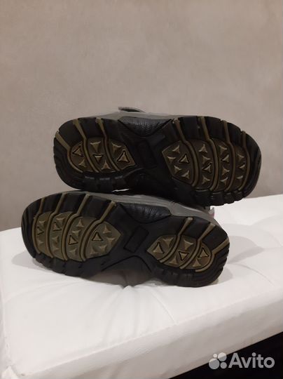 Зимние ботинки