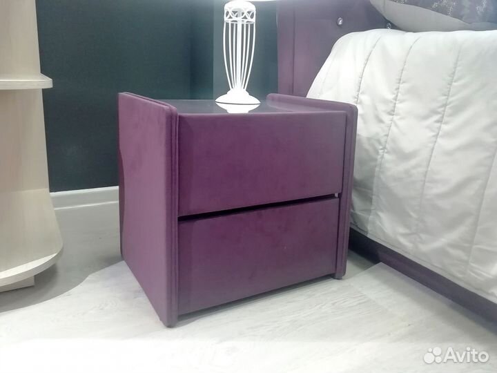 Тумба прикроватная