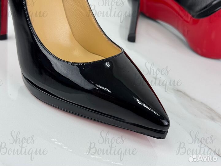 Туфли женские Christian Louboutin