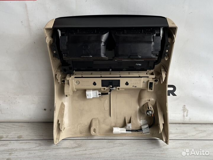 Lexus Lx 570 Панель задняя центральной консоли