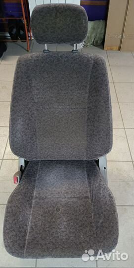 Сиденья Toyota Corolla 110