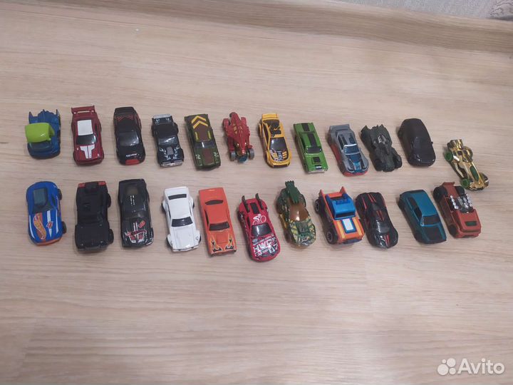 Машинки HOT wheels