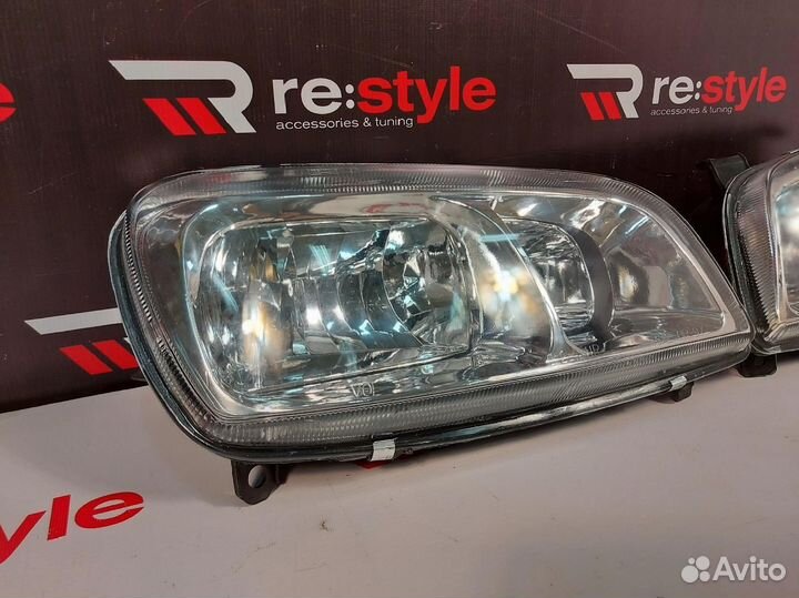 Фары Toyota RAV4 (XA10) 1997-2000 Светлые S1910
