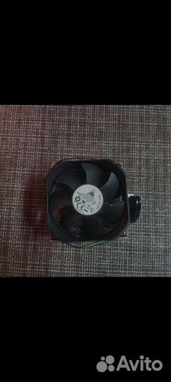 Материнская плата с процессором и памятью