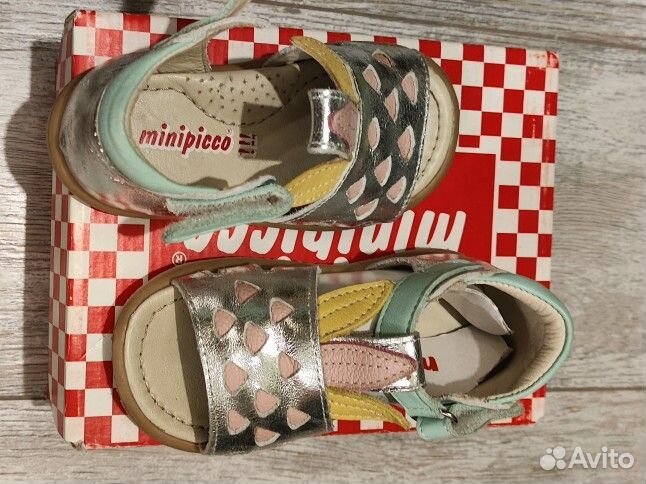 Босоножки на девочку 23 размер
