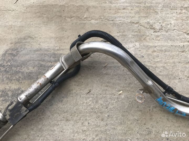 Mazda 3 BK 2 литра Заливная горловина бака б/у