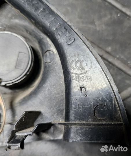 Уголок зеркала Geely MK