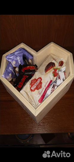 Коробка деревянная подарочная