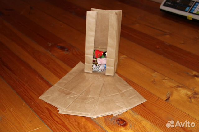 Крафт пакет с прямоугольным и круглым окном