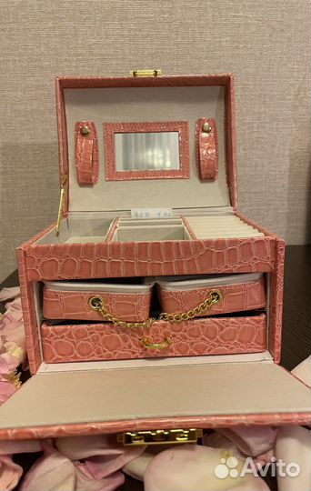 Шкатулка для ювелирных украшений