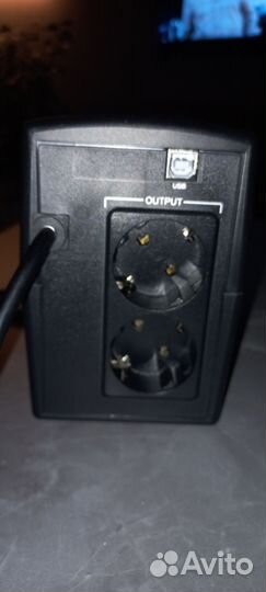 Источник бесперебойного питания