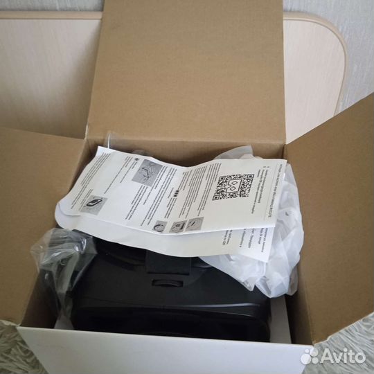 Виар очки с джойстиками