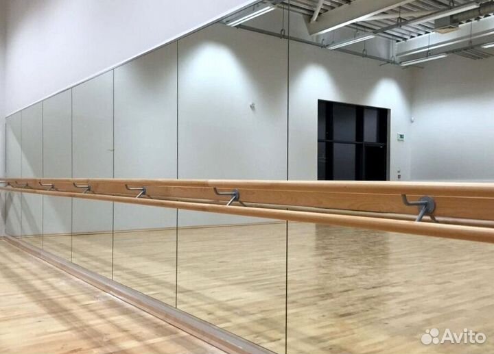 Спортзальные зеркала и стекла