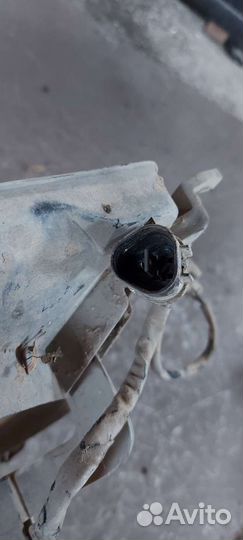 Вентилятор радиатора на Mitsubishi Mirage IV