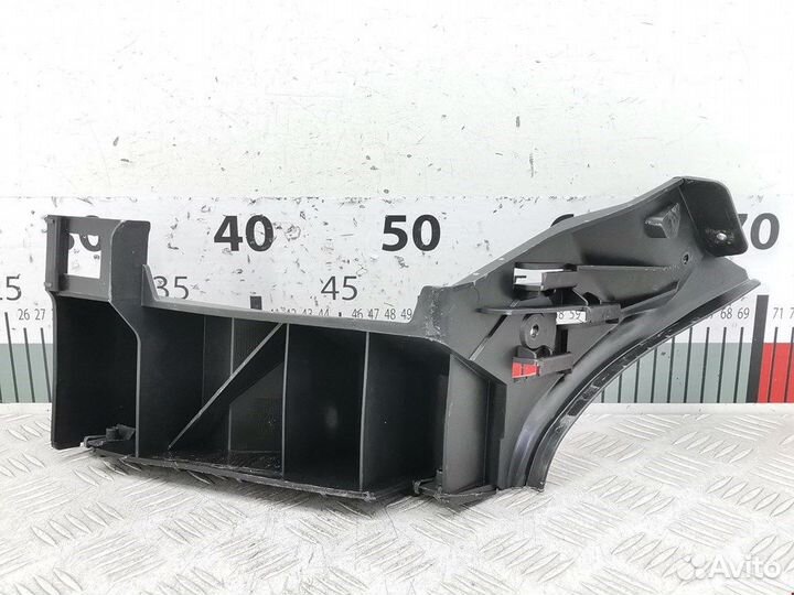 Кронштейн для Volkswagen Polo 4