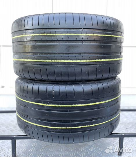 Michelin Pilot Super Sport 325/30 R21