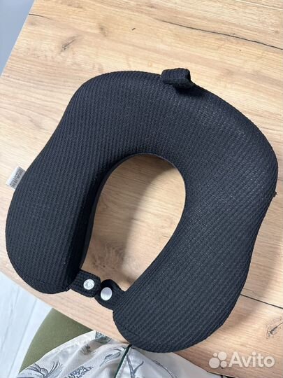 Подушка с эффектом памяти для путешествий