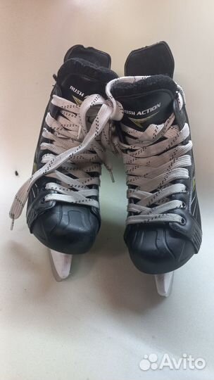 Коньки хоккейные