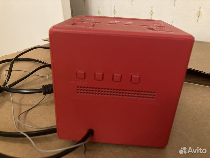 Радиочасы Sony ICF-C1T