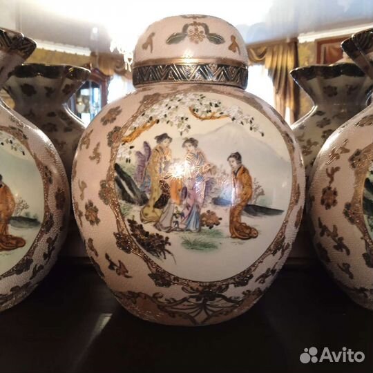 Комплект старинных ваз Satsuma, начало хх века