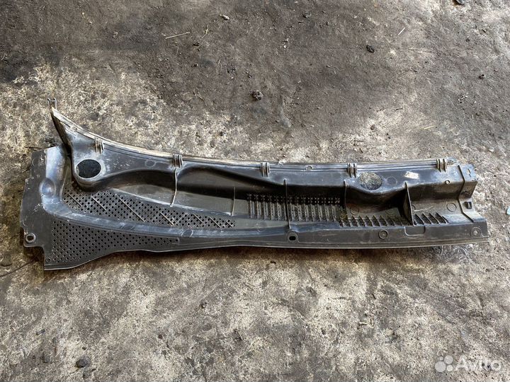 Жабо Chevrolet Cruze левая часть