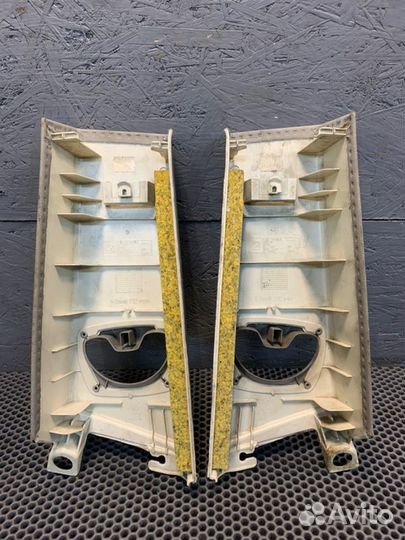 Обшивка стойки Bmw 335 Xi E92 N54 2007