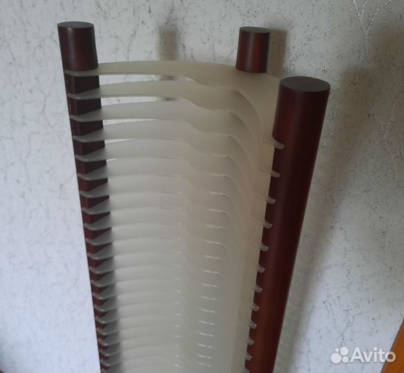 Cтойка для DVD / CD / Кассет