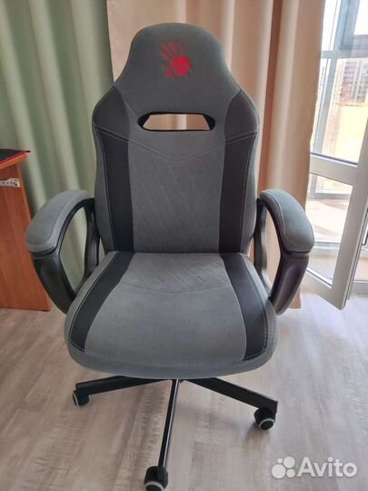 Компьютерное кресло