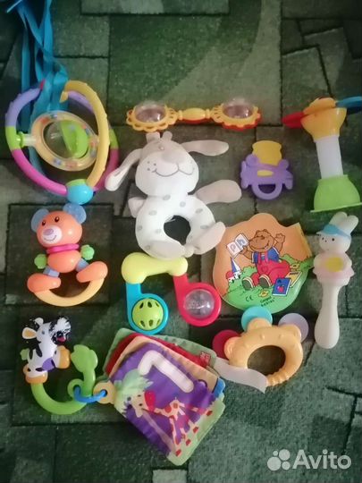 Детские развивающие игрушки пакетом