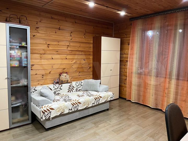 Коттедж 140 м² на участке 10 сот.