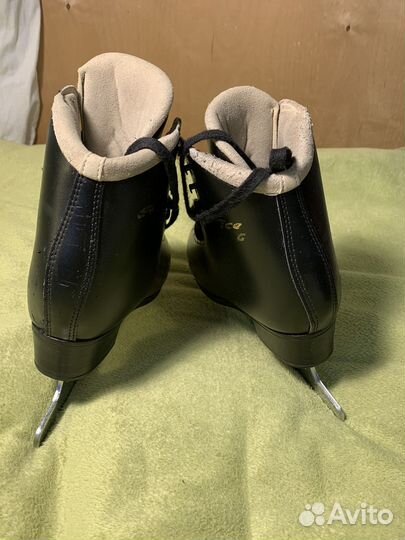 Коньки фигурные Graf 33 р-р