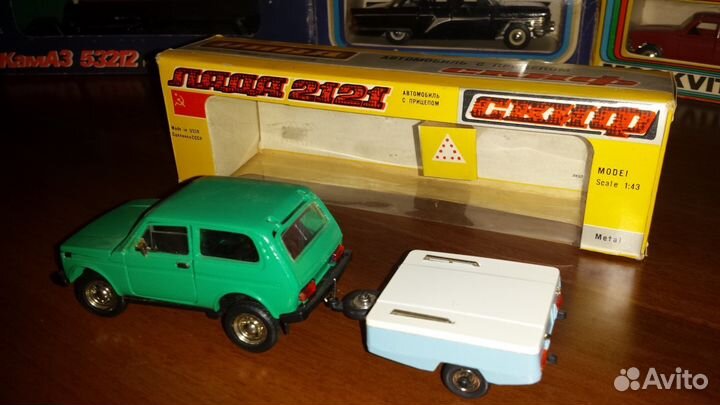 Масштабная модель Лада 2121 Скиф