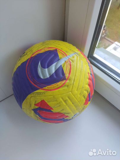 Футбольный мяч nike 5