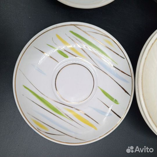 Набор из разных тарелок керамика фарфор