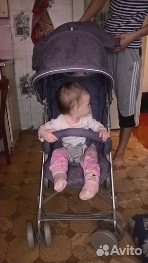Прогулочная коляска