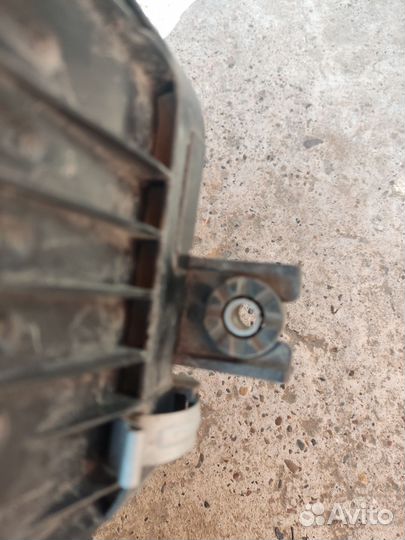 Корпус воздушного фильтра suzuki grand vitara