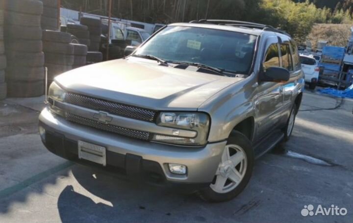 Крылья передние Chevrolet TrailBlazer 2002 GMT360