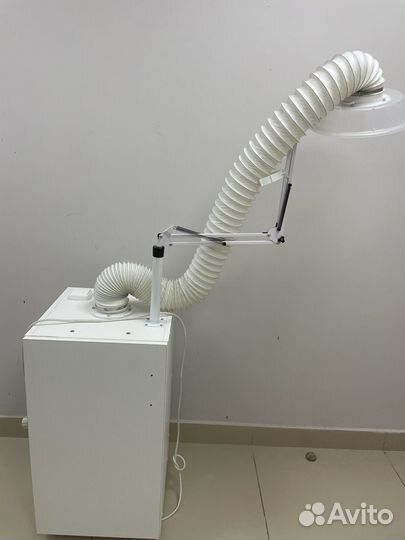 Вытяжка для маникюра и педикюра или кератина