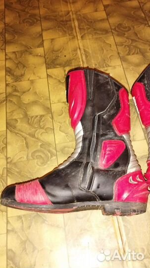 Мотоботы exustar